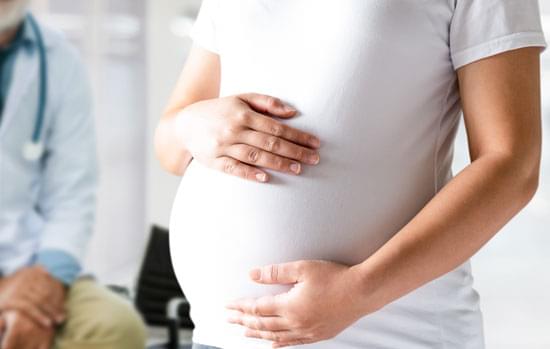 Guía Práctica Embarazo, lactancia y Coronavirus 2019 por ACOG